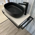 Lusso Light - Плот за баня с конзоли, черен мат